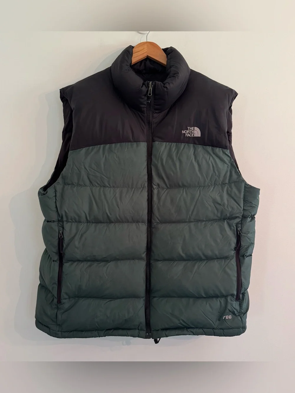 The North Face 700 Down Vest Gilet Puffer Mens Black Green XL